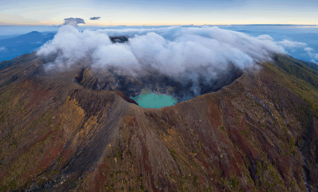 santa ana volcano trail el salvador
