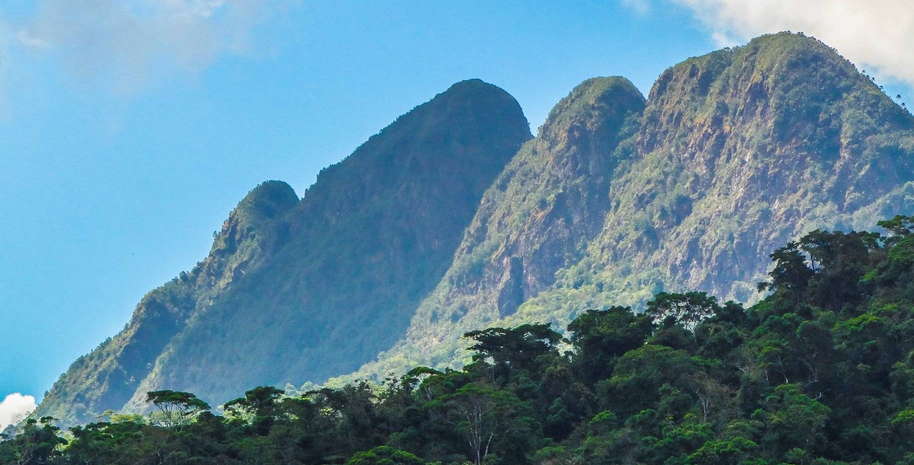 victoria peak trail belize